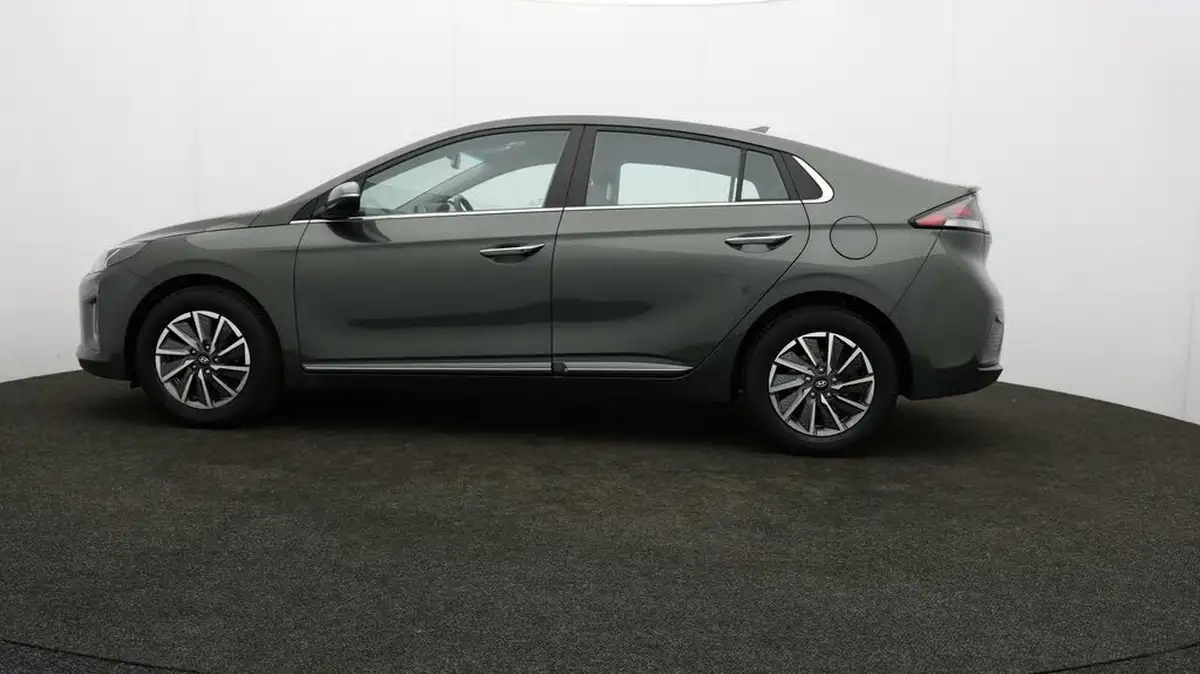 2022-hyundai-ioniq-e-premium-electric-big-69