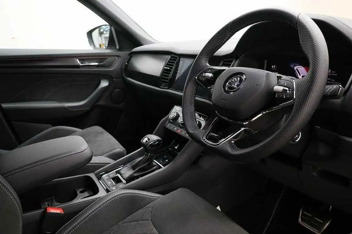 2024-skoda-kodiaq-20tdi-sportline-200ps-scr-big-5