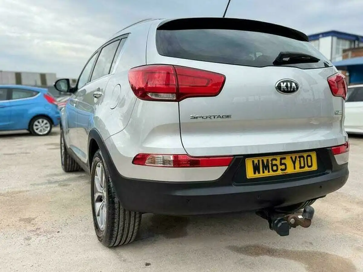 2016-kia-sportage-16-gdi-2-133bhp-big-40