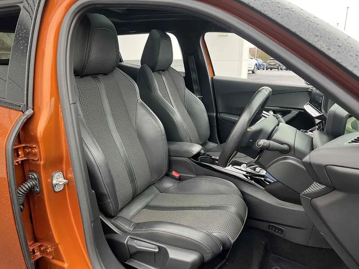 2021-peugeot-2008-suv-e-gt-big-26