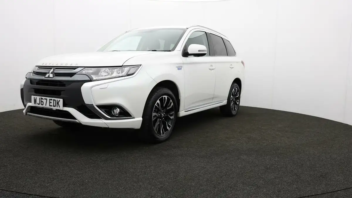 2017-mitsubishi-outlander-20-4h-phev-big-58