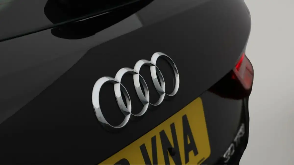 2022-audi-a1-10-30-tfsi-technik-big-19