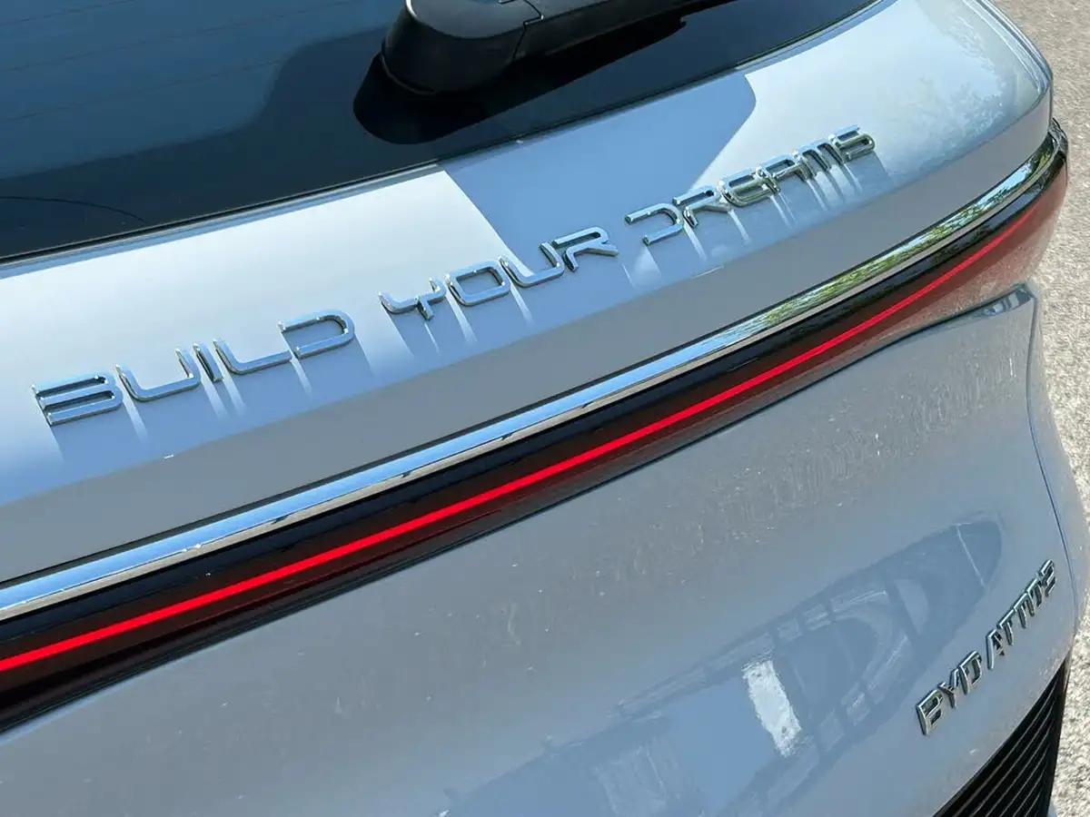 2024-byd-atto-3-e-design-big-27