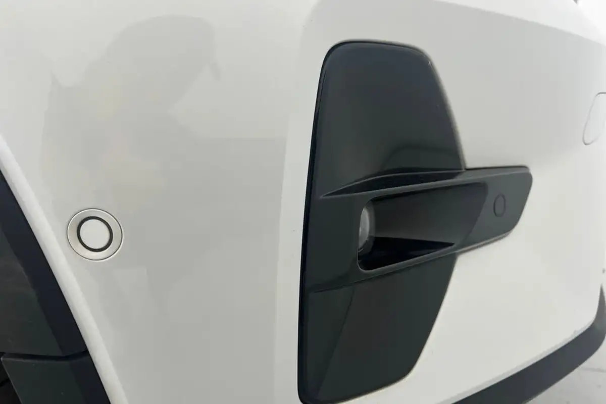 2022-volvo-c40-e-twin-recharge-pro-big-23