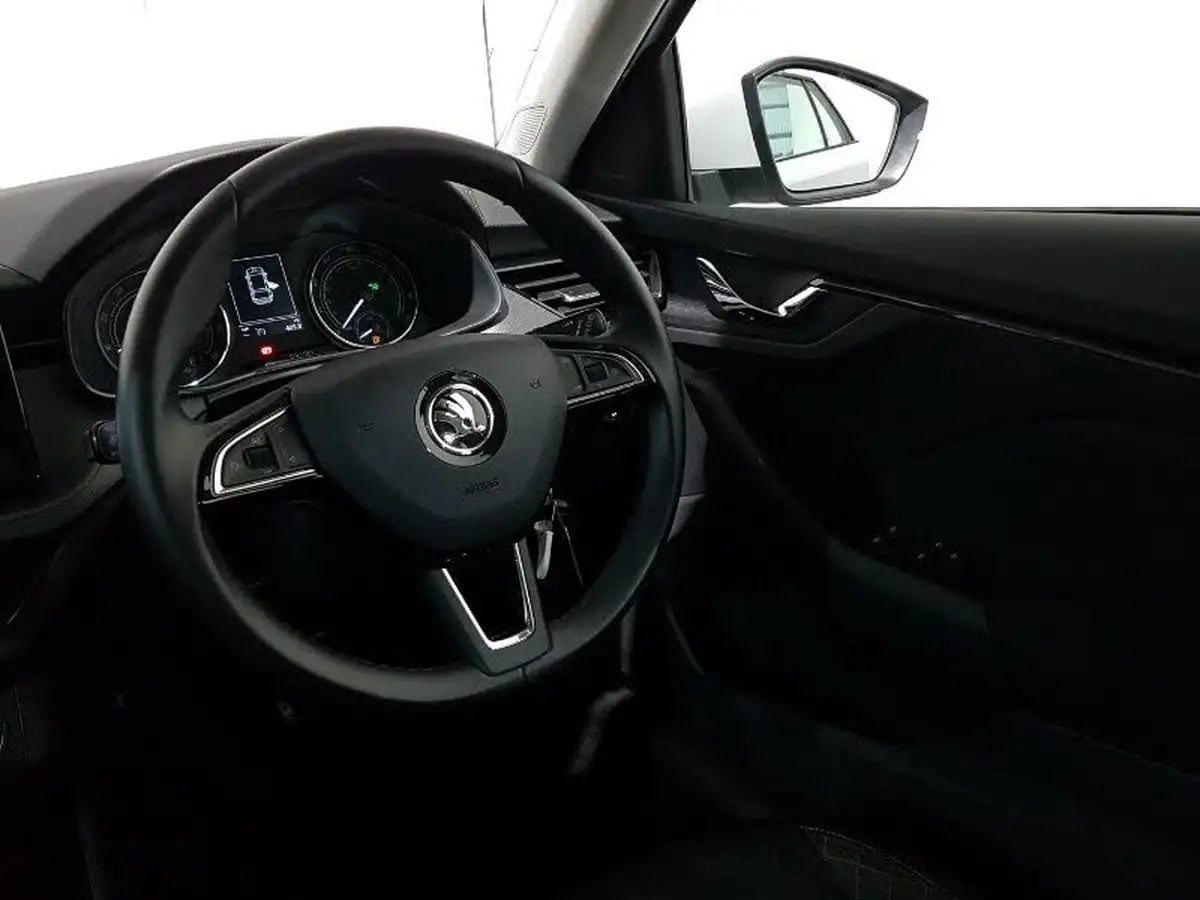 2020-skoda-scala-15-tsi-se-dsg-big-6