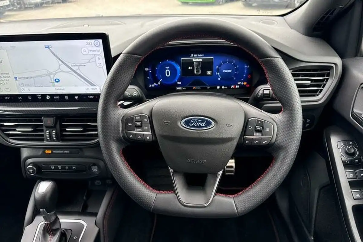 2024-ford-focus-10t-st-line-x-155ps-hatchback-powershift-big-11