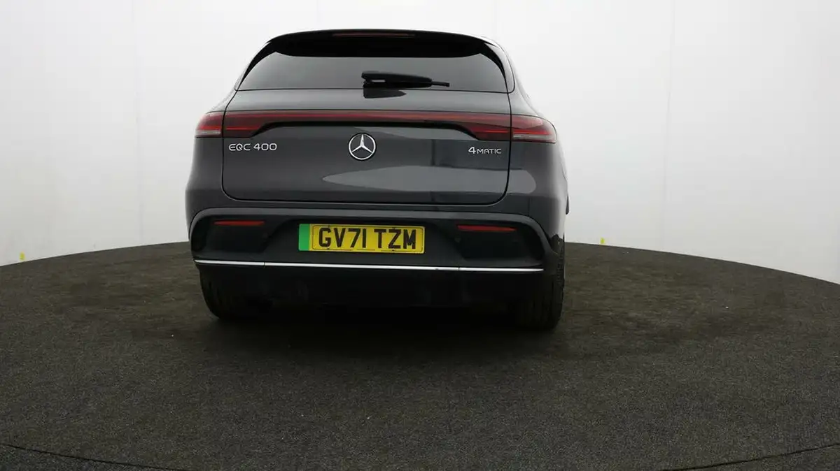 2022-mercedes-benz-eqc-e-eqc-400-amg-line-big-56