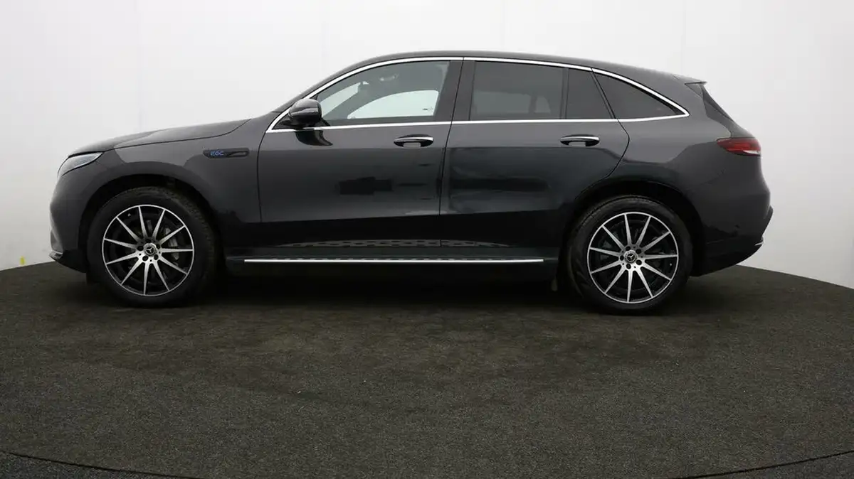 2022-mercedes-benz-eqc-e-eqc-400-amg-line-big-60