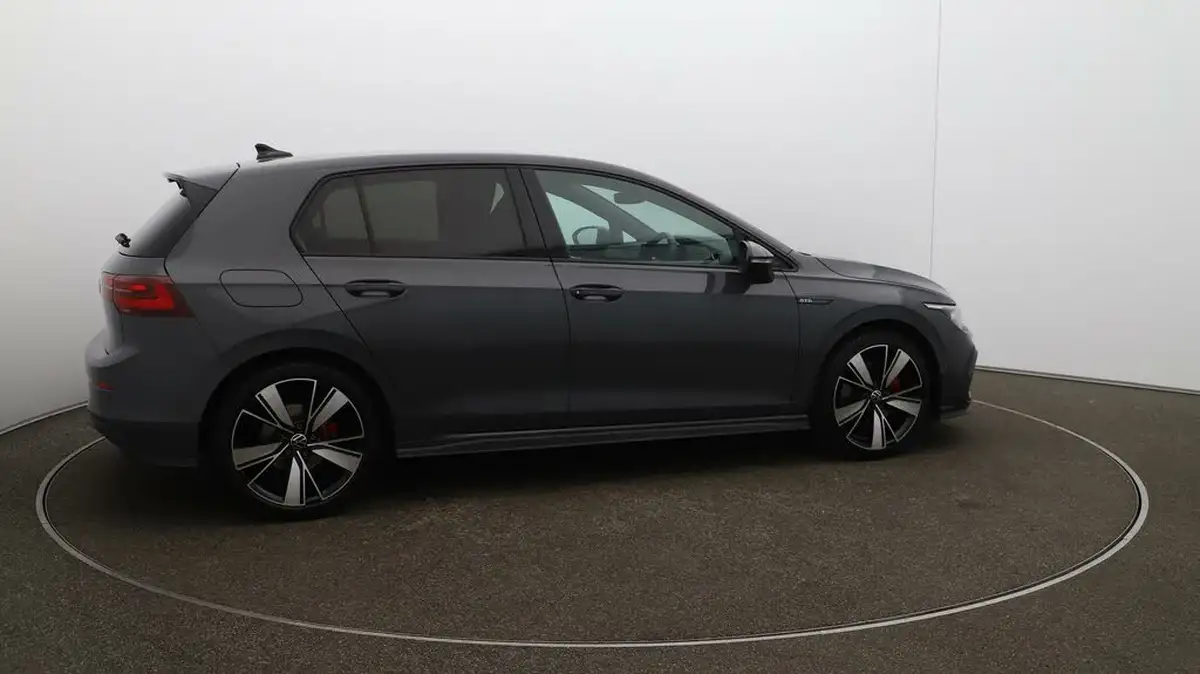 2022-volkswagen-golf-20tdi-gtd-big-52