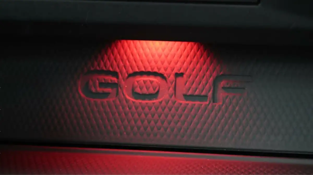 2022-volkswagen-golf-20tdi-gtd-big-28