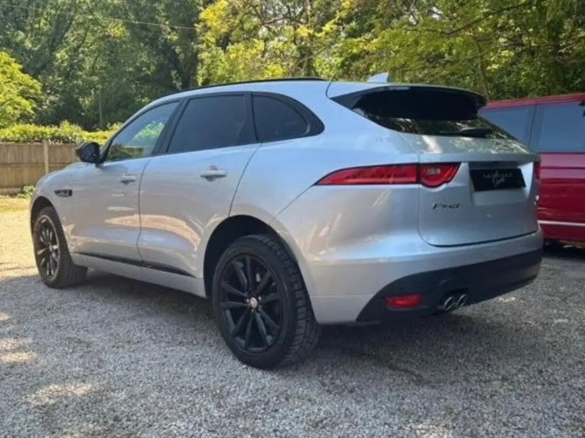 2016-jaguar-f-pace-20-i4d-r-sport-awd-auto-big-1