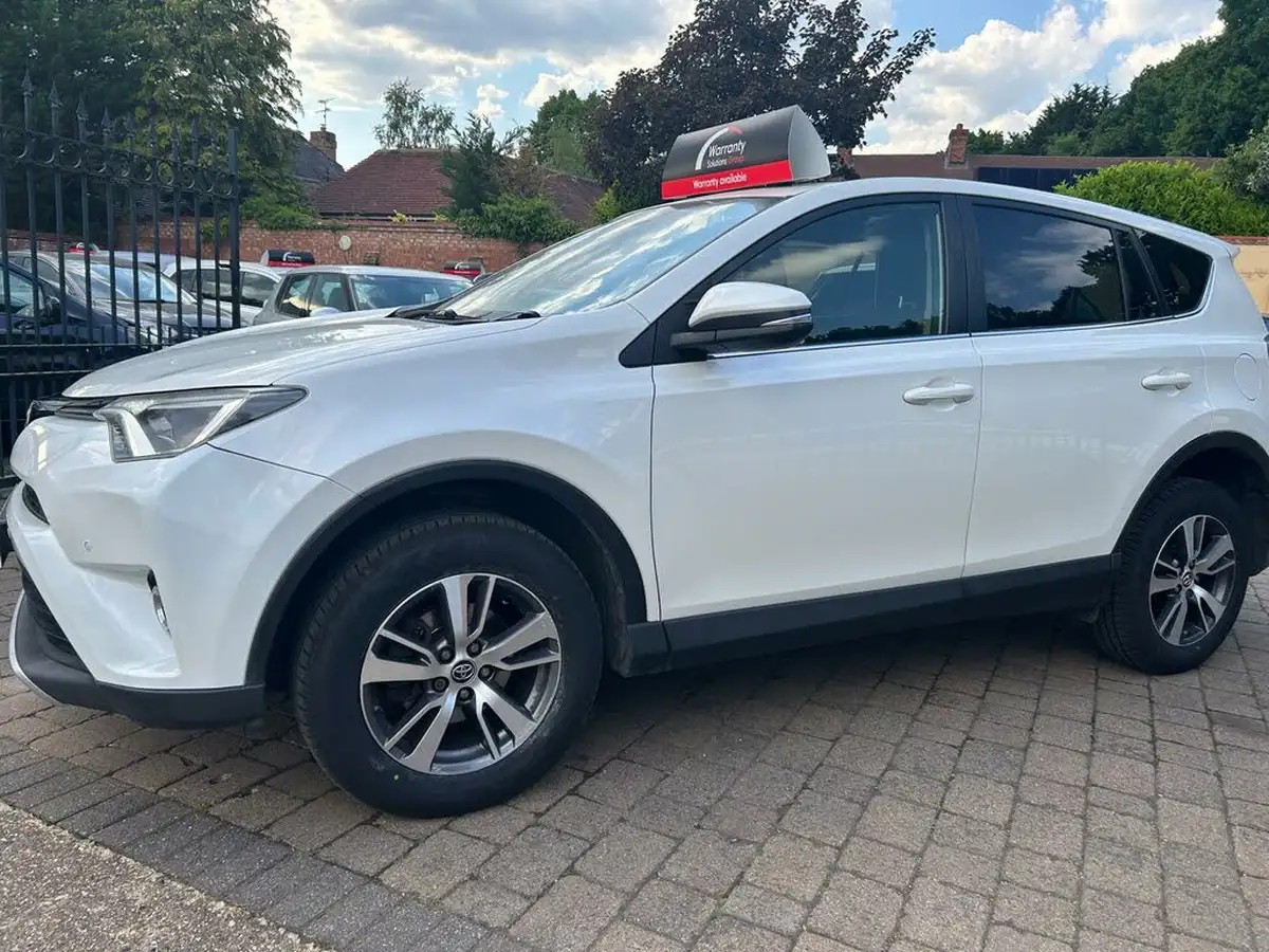 2015-toyota-rav4-20d-4d-business-edition-big-11