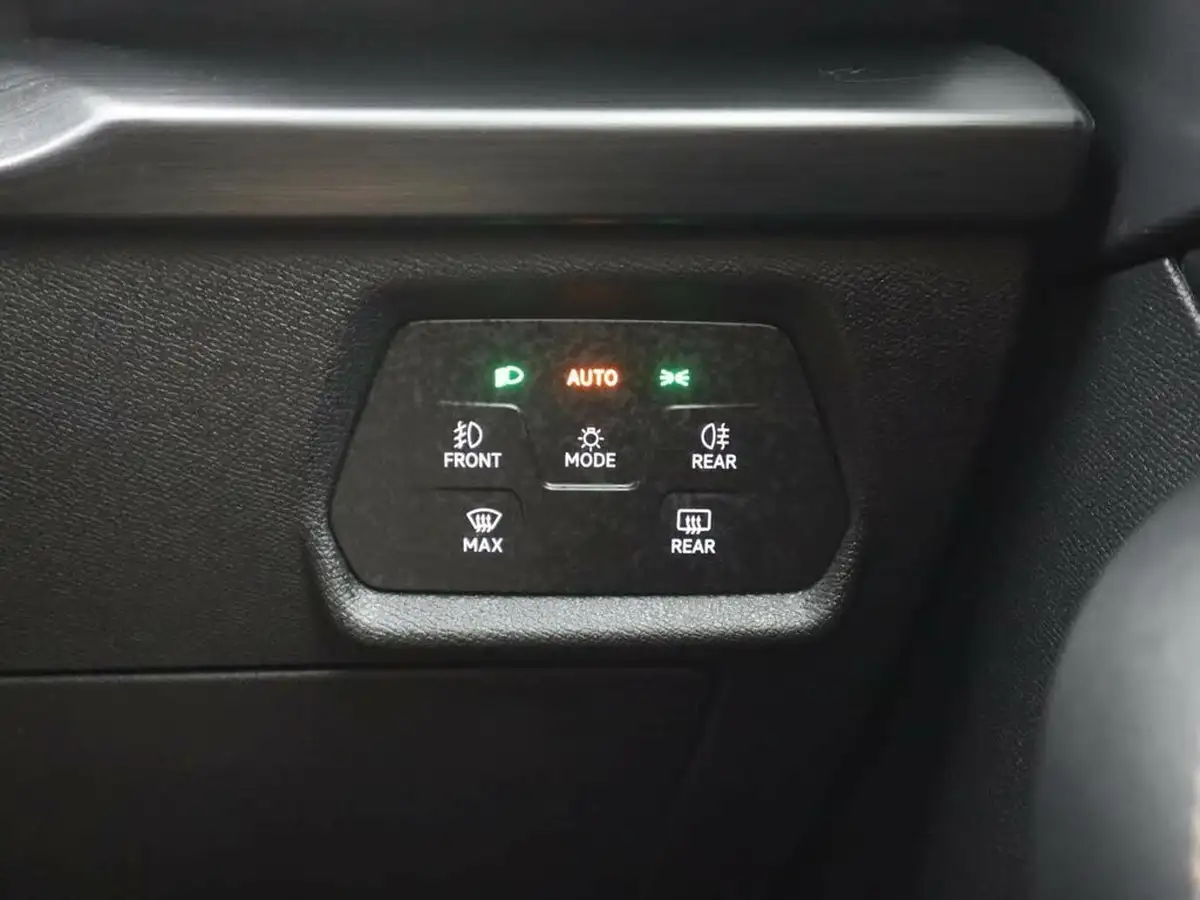 2022-cupra-formentor-14-e-hybrid-vz2-big-39