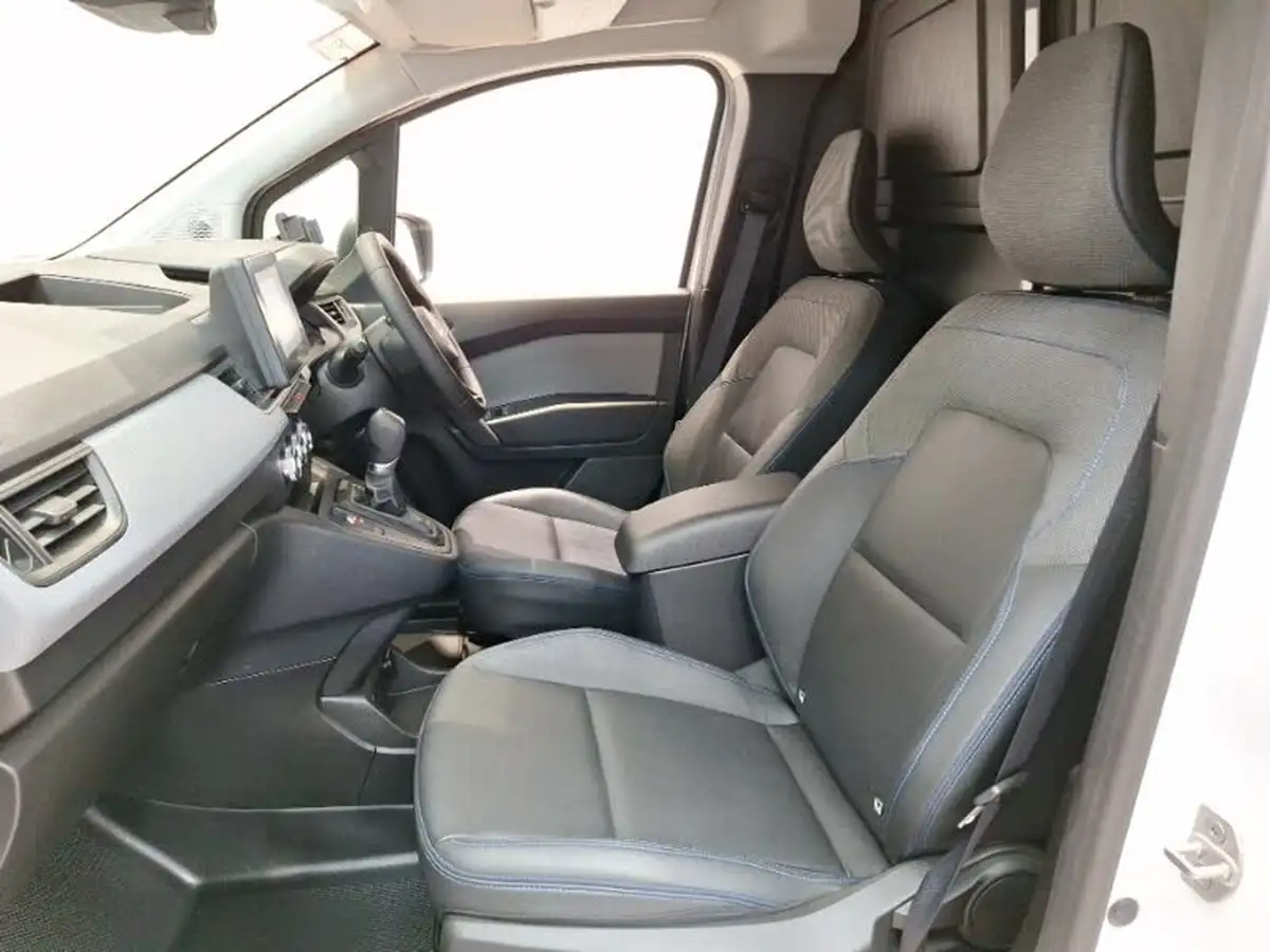 2023-nissan-townstar-e-45kwh-l1-tekna-big-4