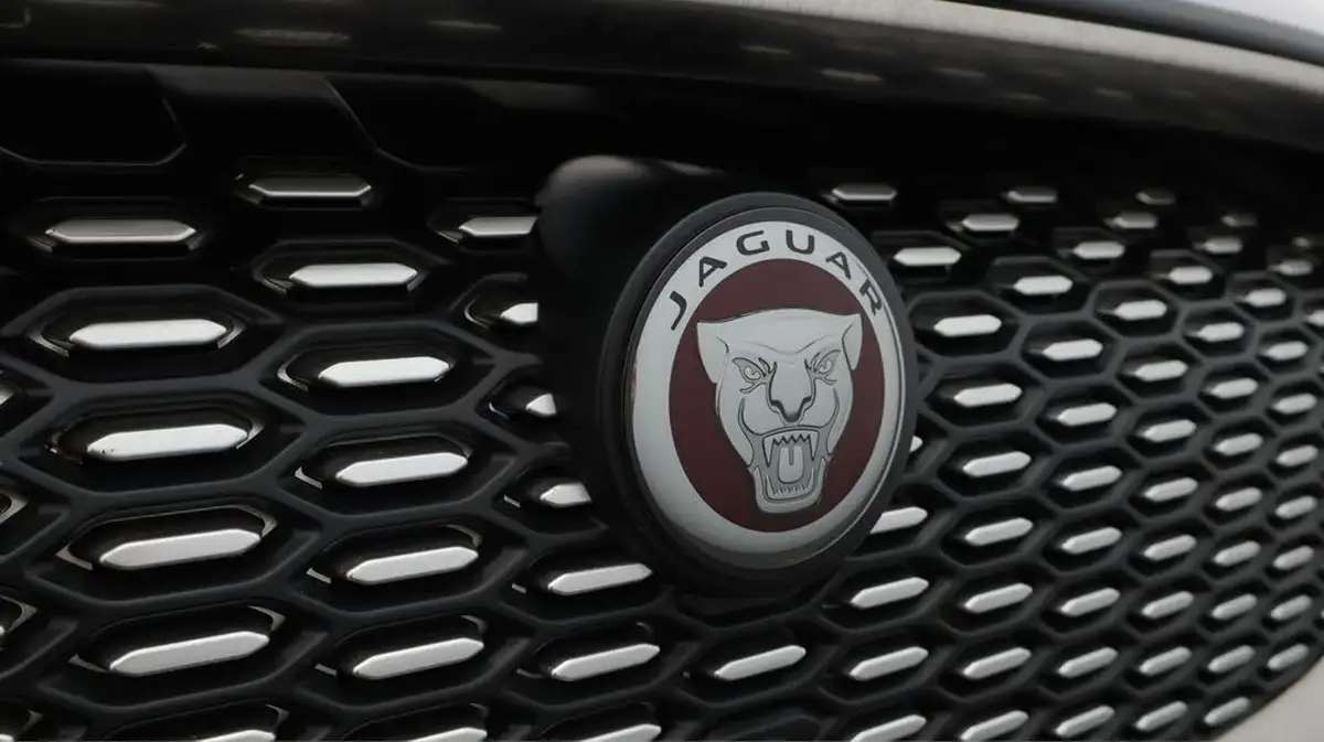 2021-jaguar-i-pace-ev400-hse-big-22