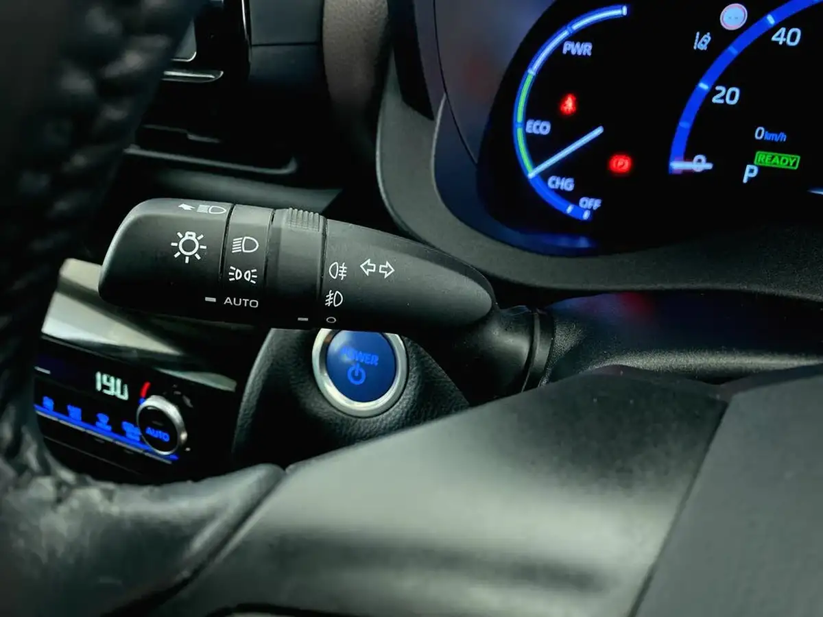 2022-toyota-yaris-cross-15-vvt-i-excel-awd-i-big-31