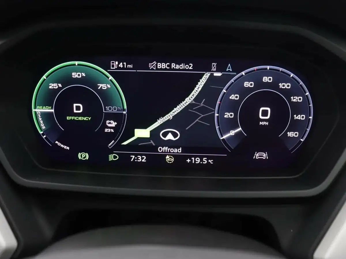 2023-audi-q4-e-tron-35e-sport-station-wagon-big-10