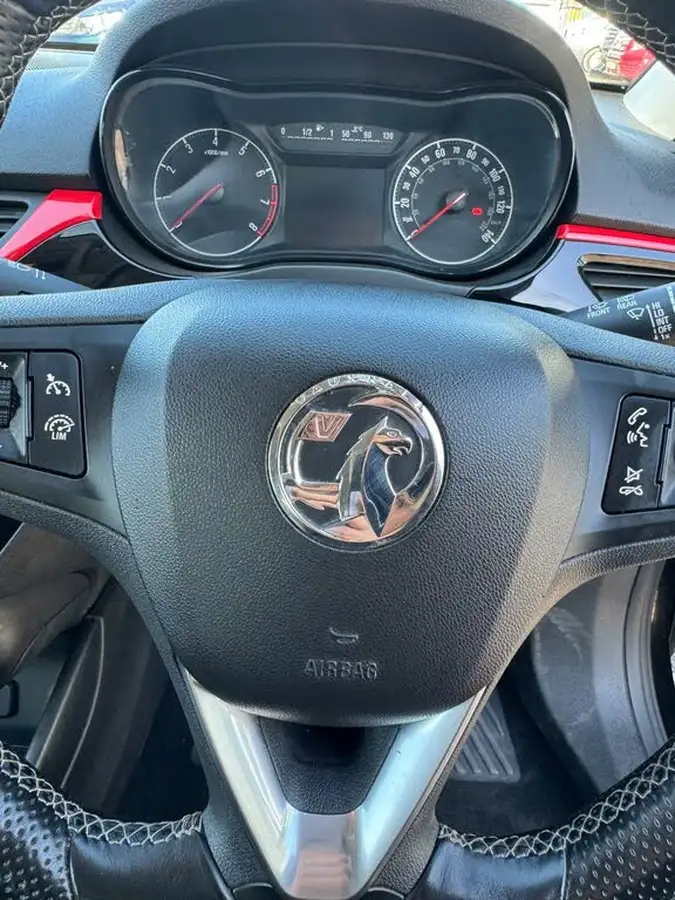 2017-vauxhall-corsa-14i-limited-edition-75ps-ecoflex-3d-big-27