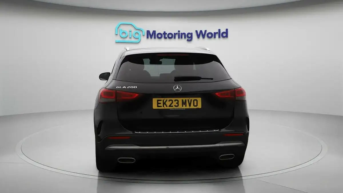 2023-mercedes-benz-gla-class-13-gla-200-amg-line-premium-station-wagon-big-6