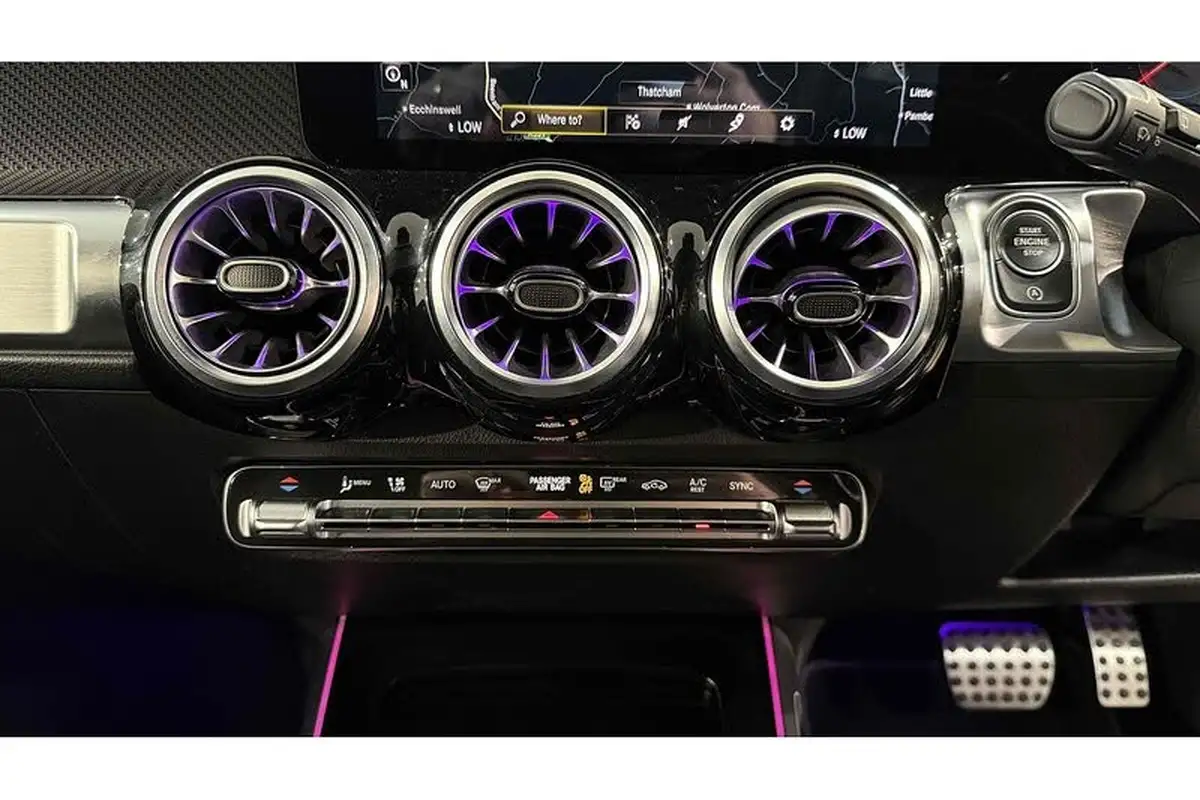 2021-mercedes-benz-glb-class-20d-glb200d-amg-line-premium-4matic-big-37