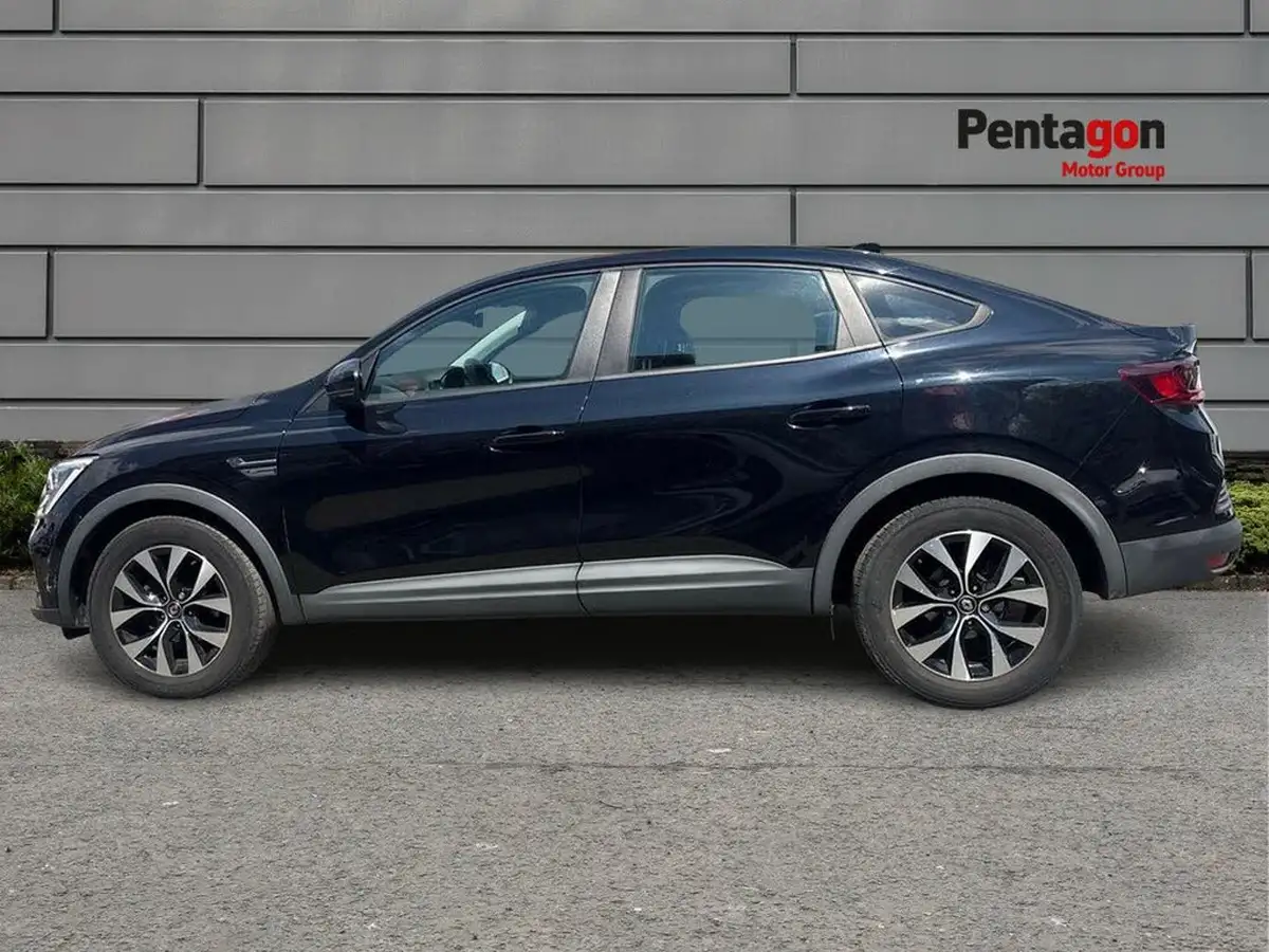2022-renault-arkana-13-tce-iconic-big-11