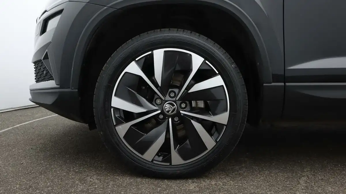 2022-skoda-karoq-15-tsi-se-l-big-18