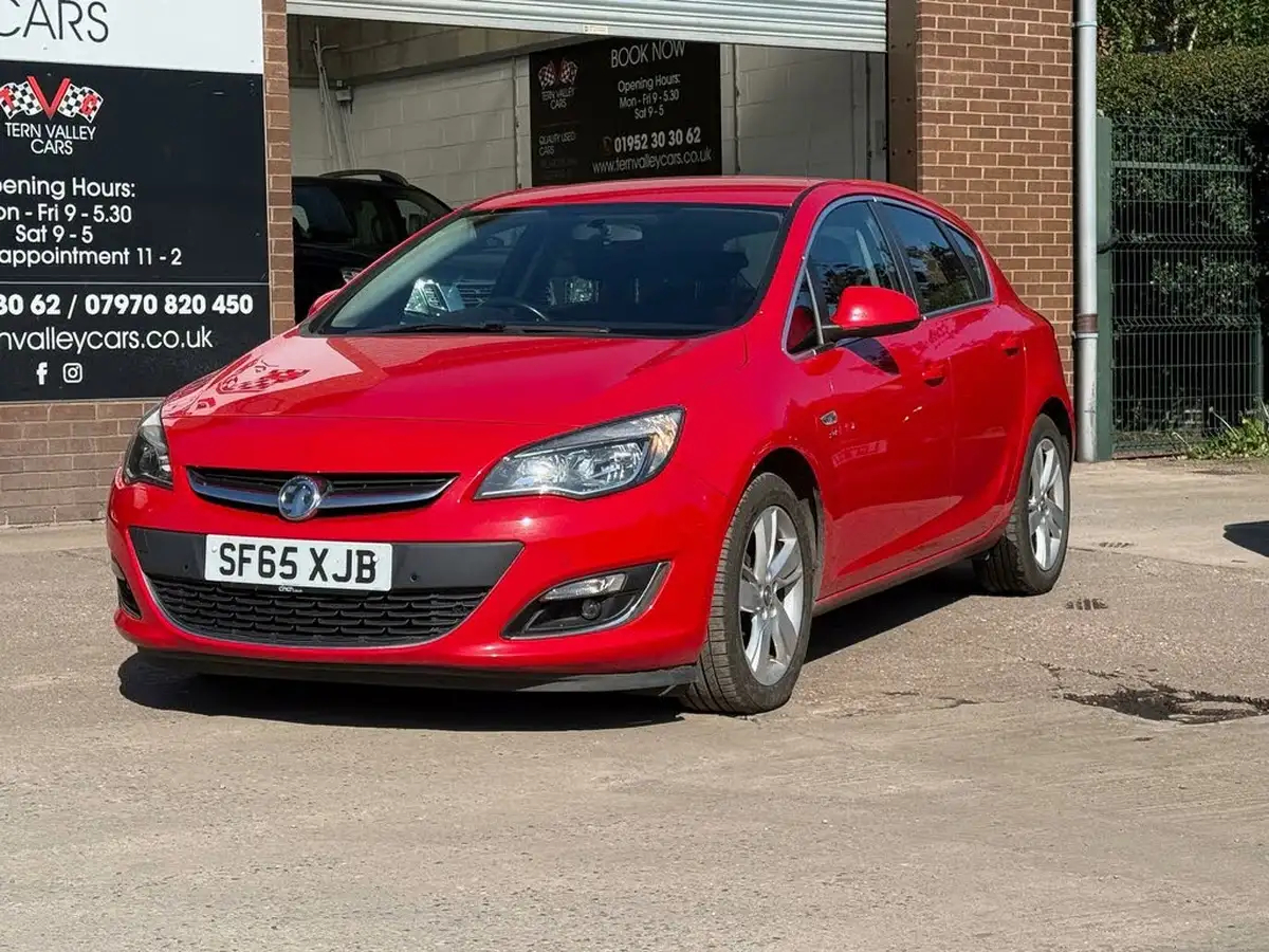 2015-vauxhall-astra-16-sri-115ps-hatchback-auto-big-16