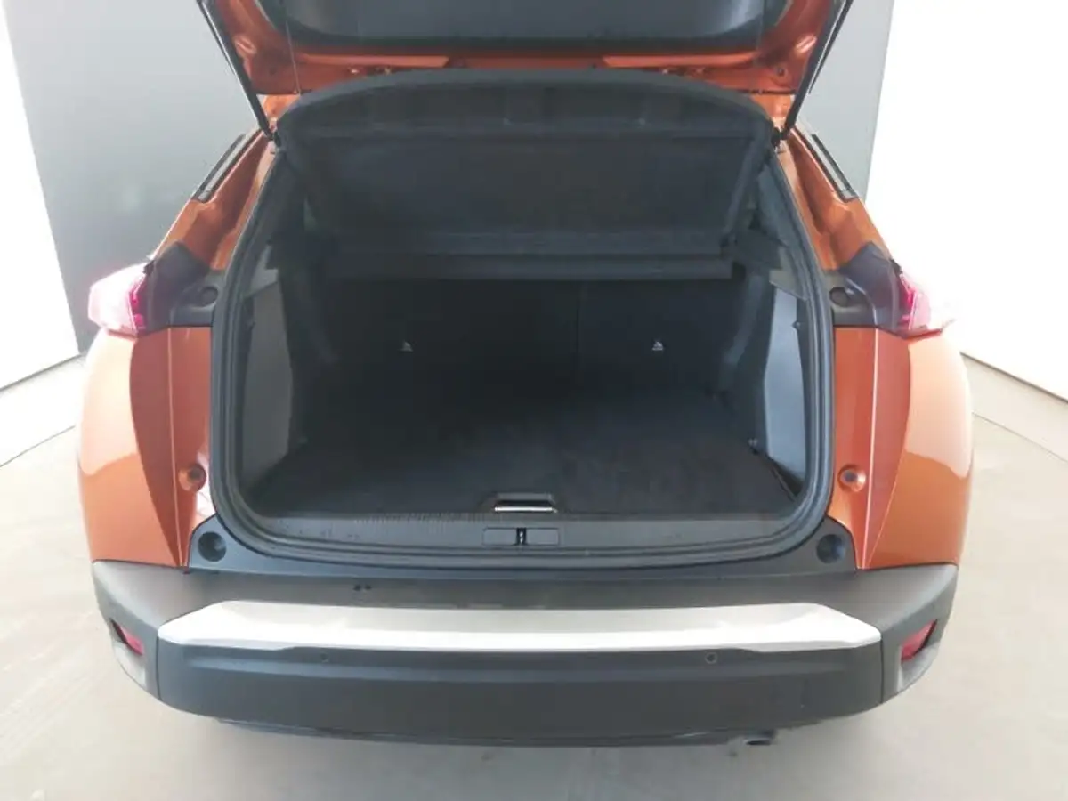 2022-peugeot-2008-suv-12-puretech-allure-premium-100bhp-big-7
