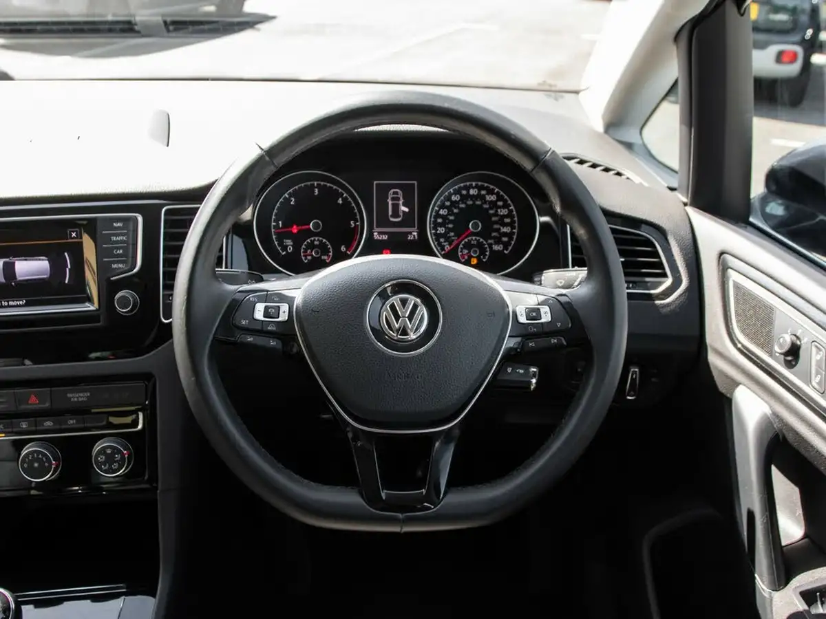 2014-volkswagen-golf-sv-20tdi-gt-big-20