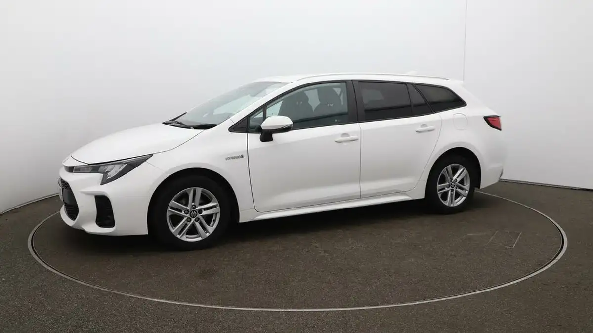 2023-suzuki-swace-18-motion-big-67