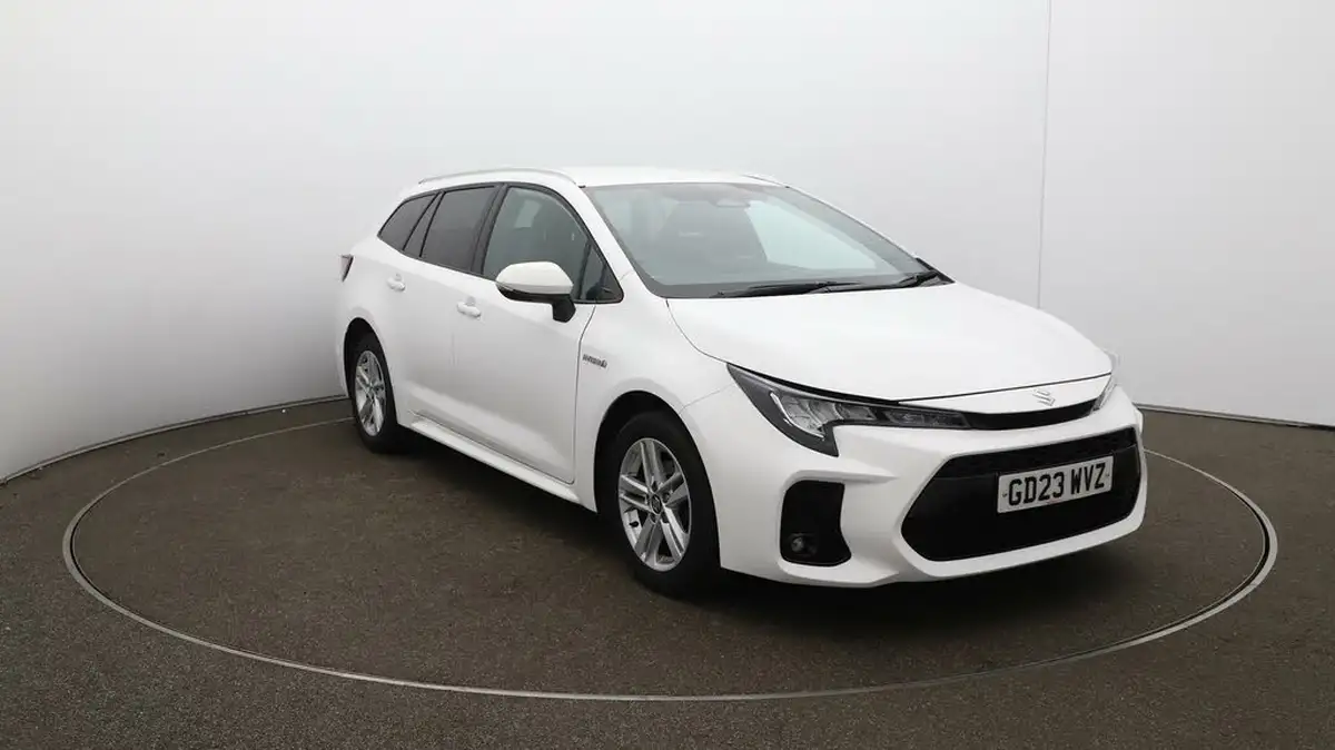 2023-suzuki-swace-18-motion-big-43