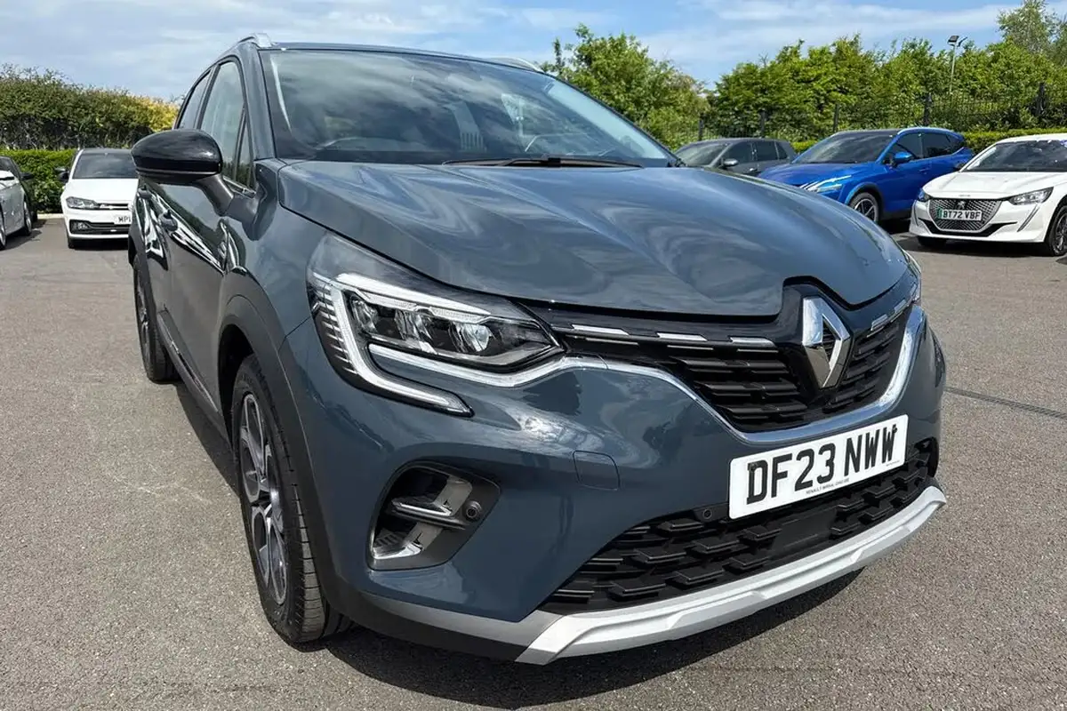 2023-renault-captur-16-techno-145ps-full-big-8