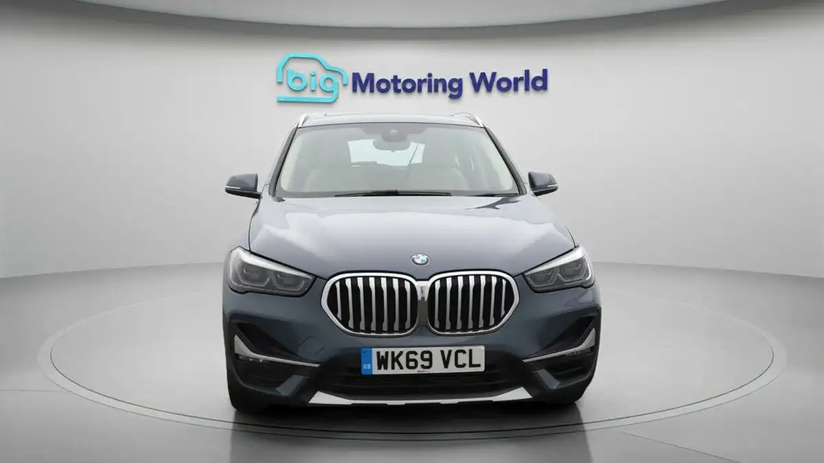 2019-bmw-x1-20-xdrive20i-xline-big-2