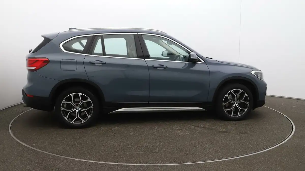 2019-bmw-x1-20-xdrive20i-xline-big-43