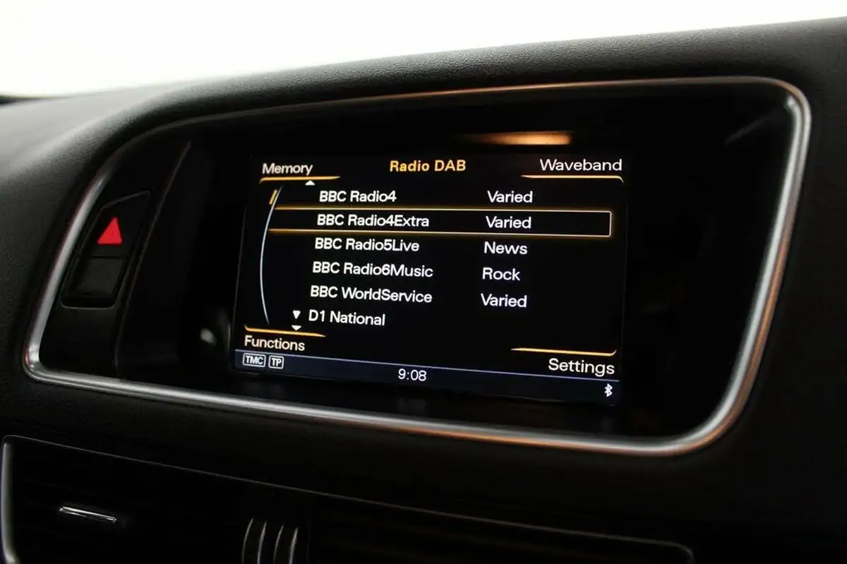 2015-audi-q5-20-tdi-quattro-s-line-plus-190ps-big-37