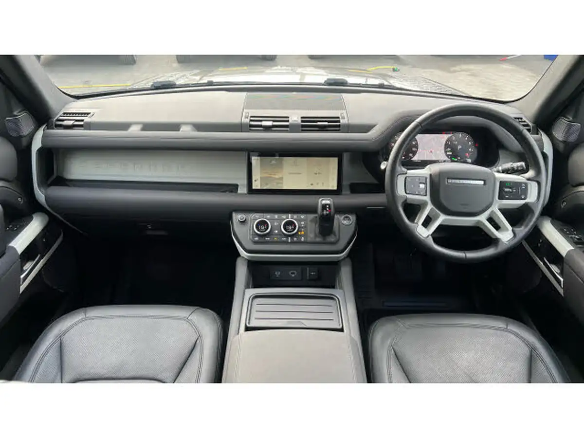 2022-land-rover-110-defender-20-p400e-xs-edition-big-8