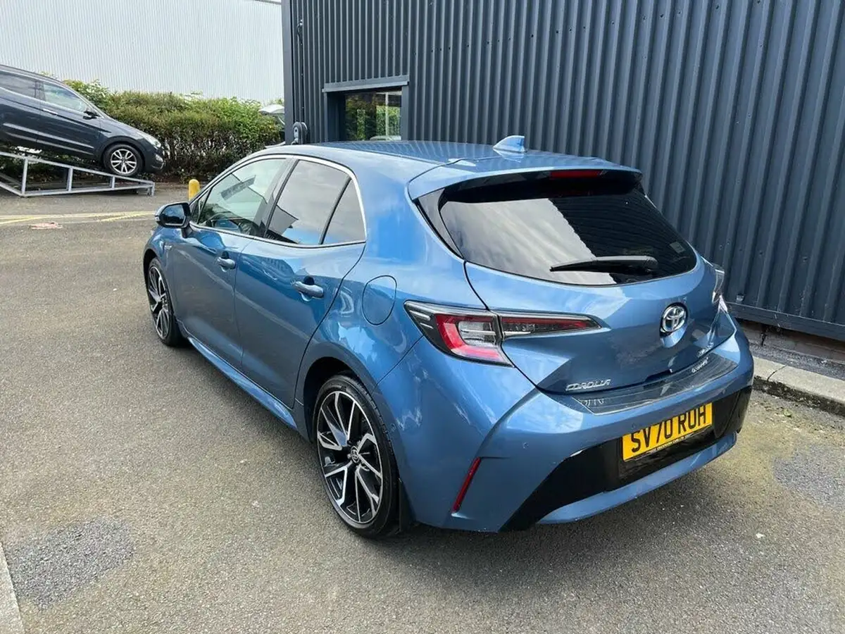 2020-toyota-corolla-18-vvt-i-excel-trk-hatchback-big-10