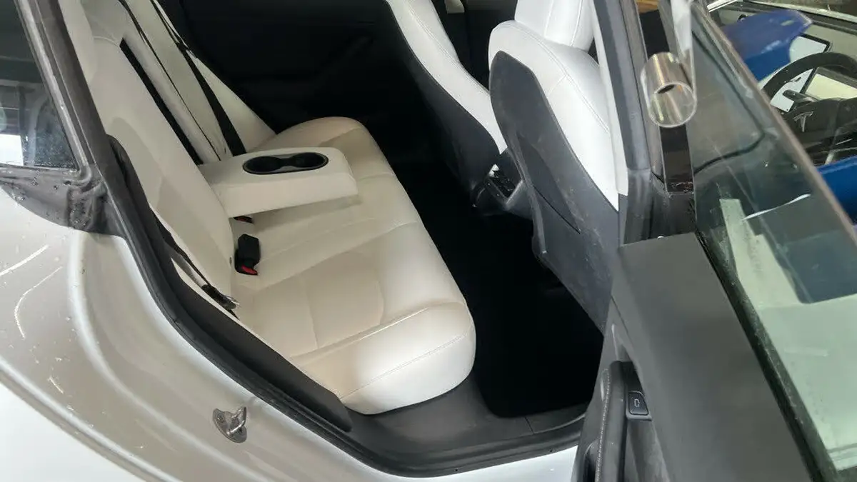 2021-tesla-model-3-e-standard-plus-big-6