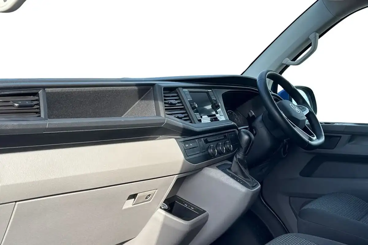 2024-volkswagen-transporter-big-13