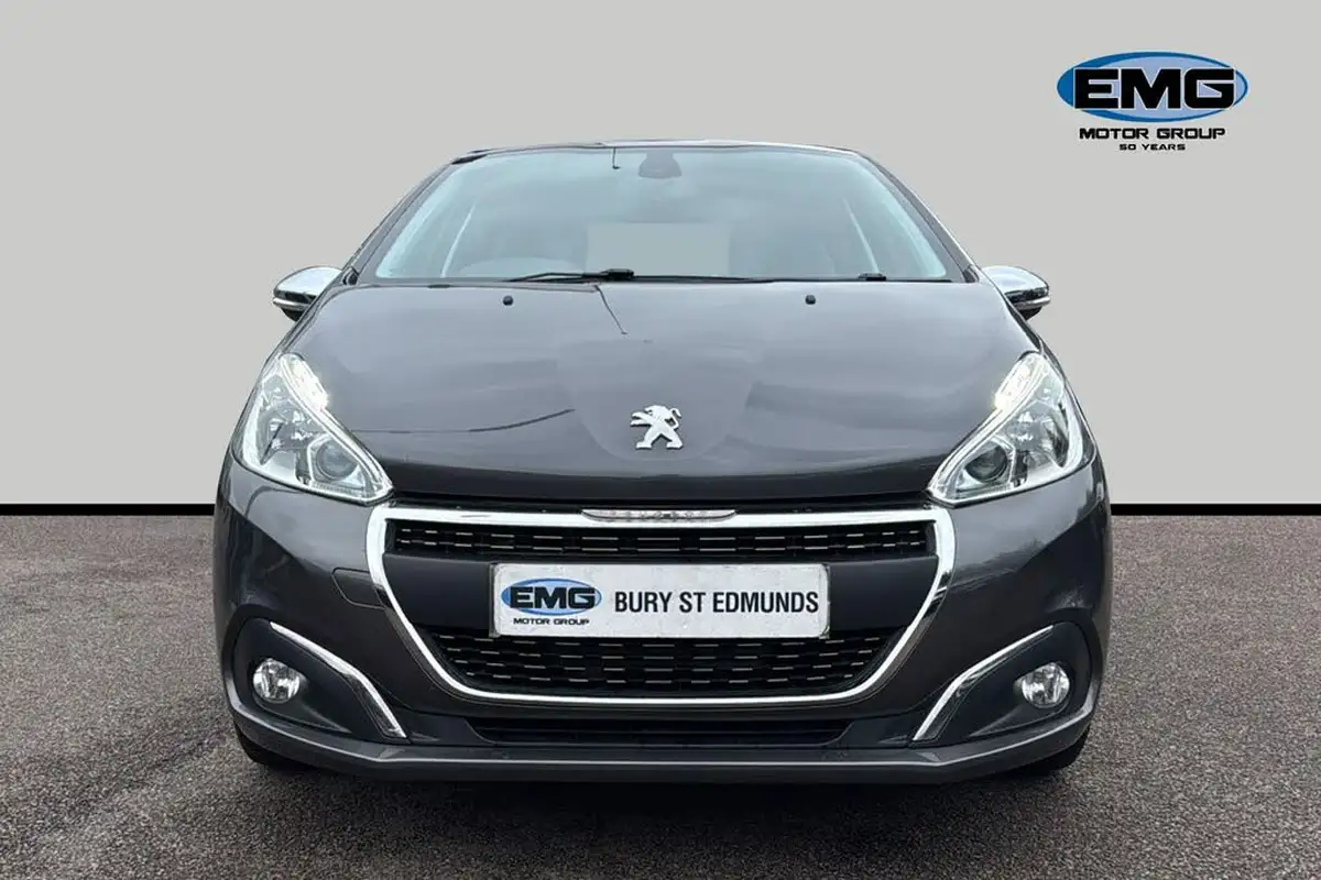 2019-peugeot-208-12-puretech-signature-big-1