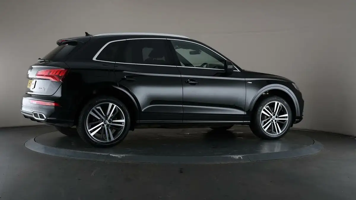 2020-audi-q5-20-55-tfsi-e-s-line-competition-big-63