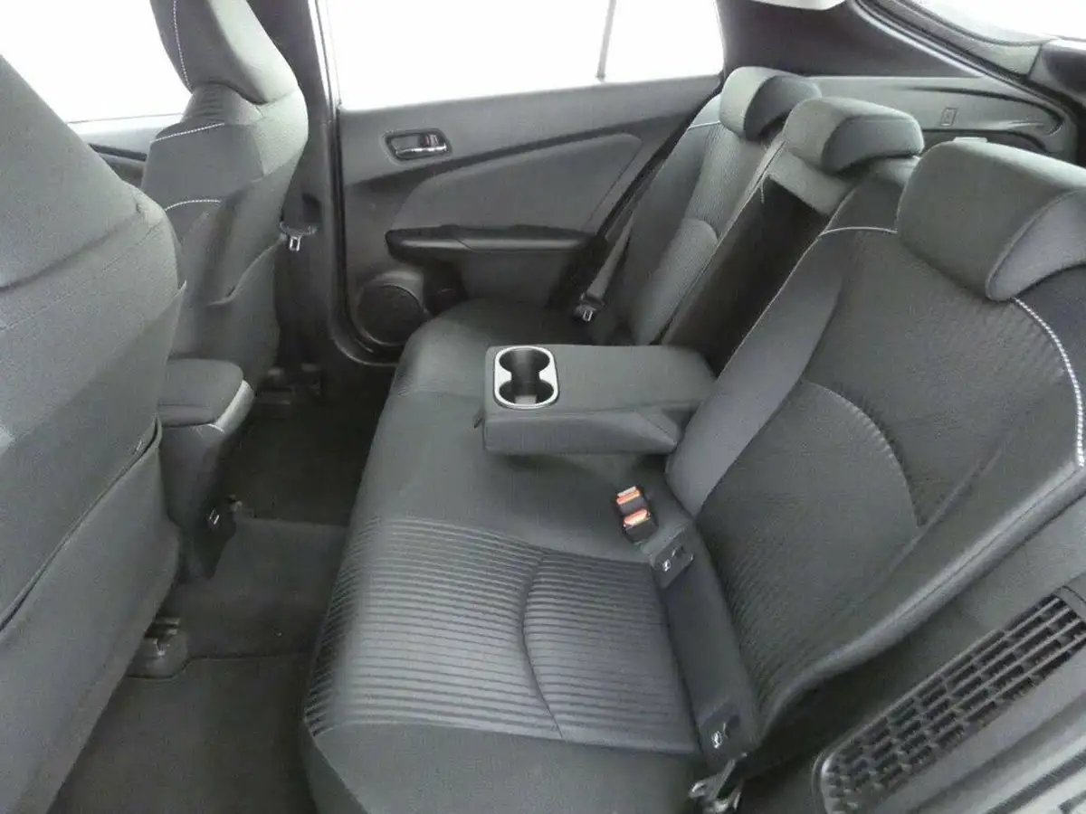 2022-toyota-prius-18-vvt-i-business-edition-plus-15in-alloys-cvt-big-24