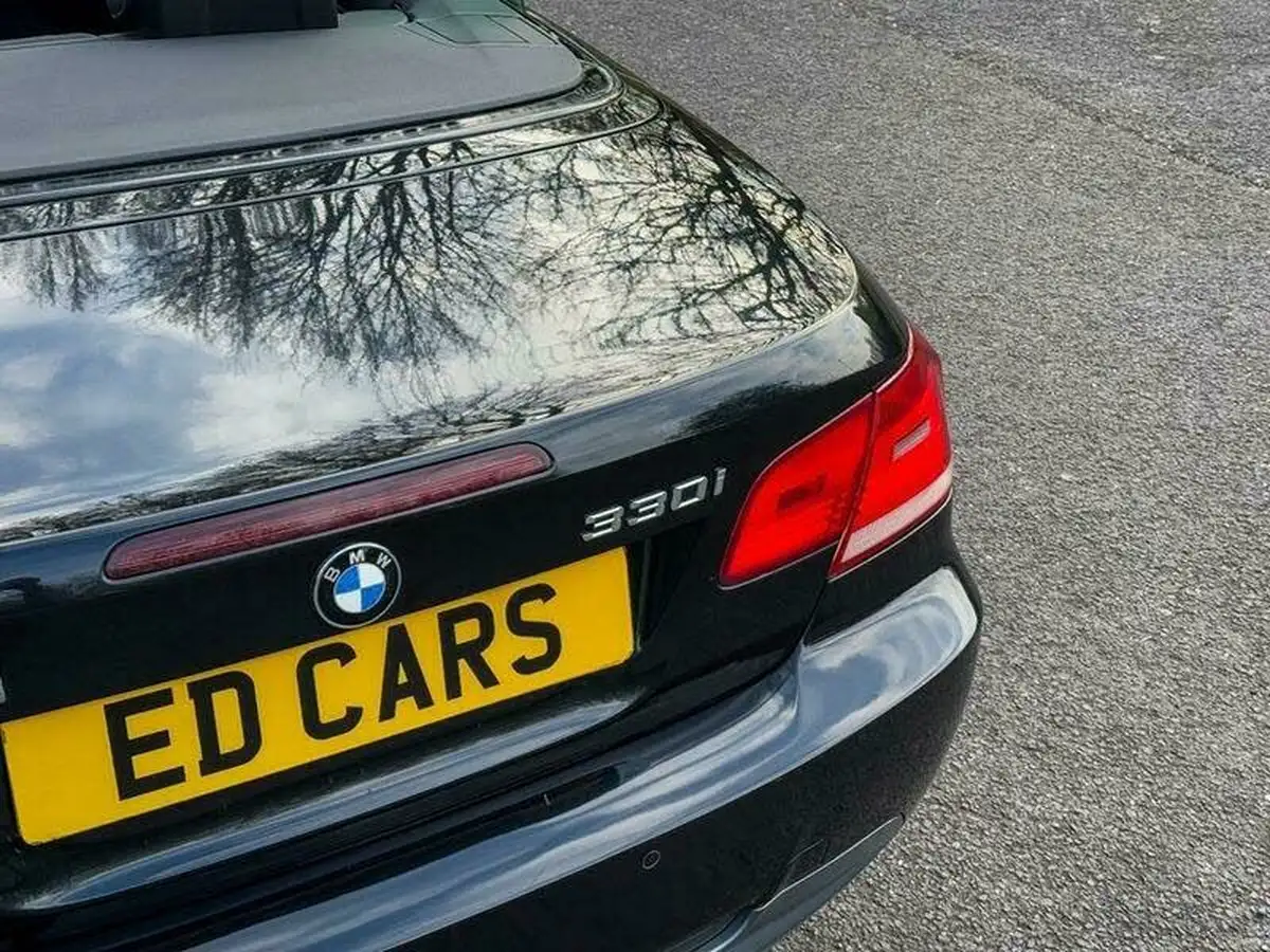 2009-bmw-3-series-30-330i-m-sport-convertible-2d-auto-big-12