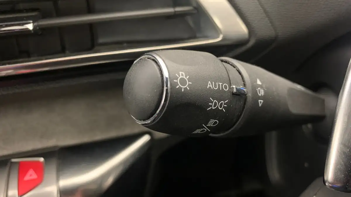 2021-peugeot-5008-suv-12-puretech-gt-premium-big-34