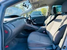 2010-toyota-prius-small-20