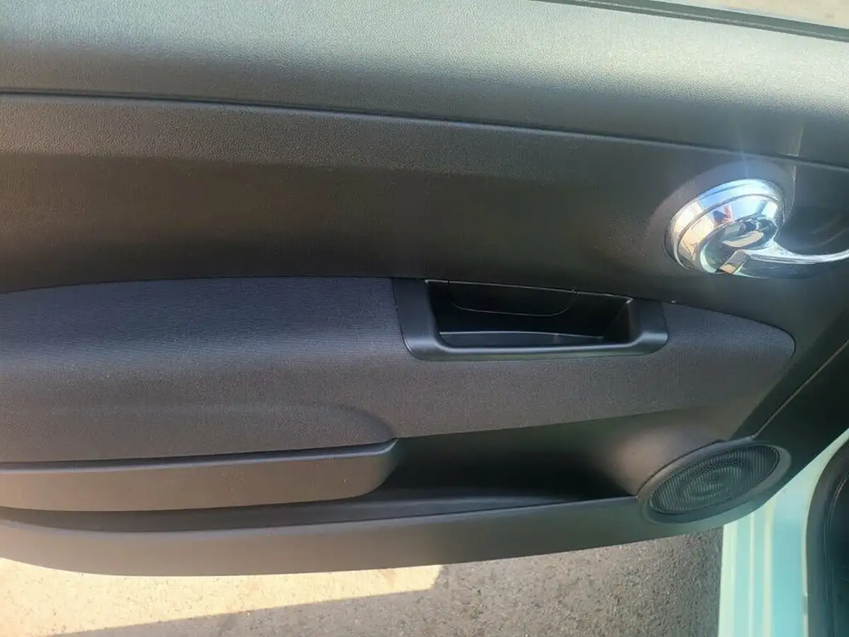 2018-fiat-500-12-lounge-big-17