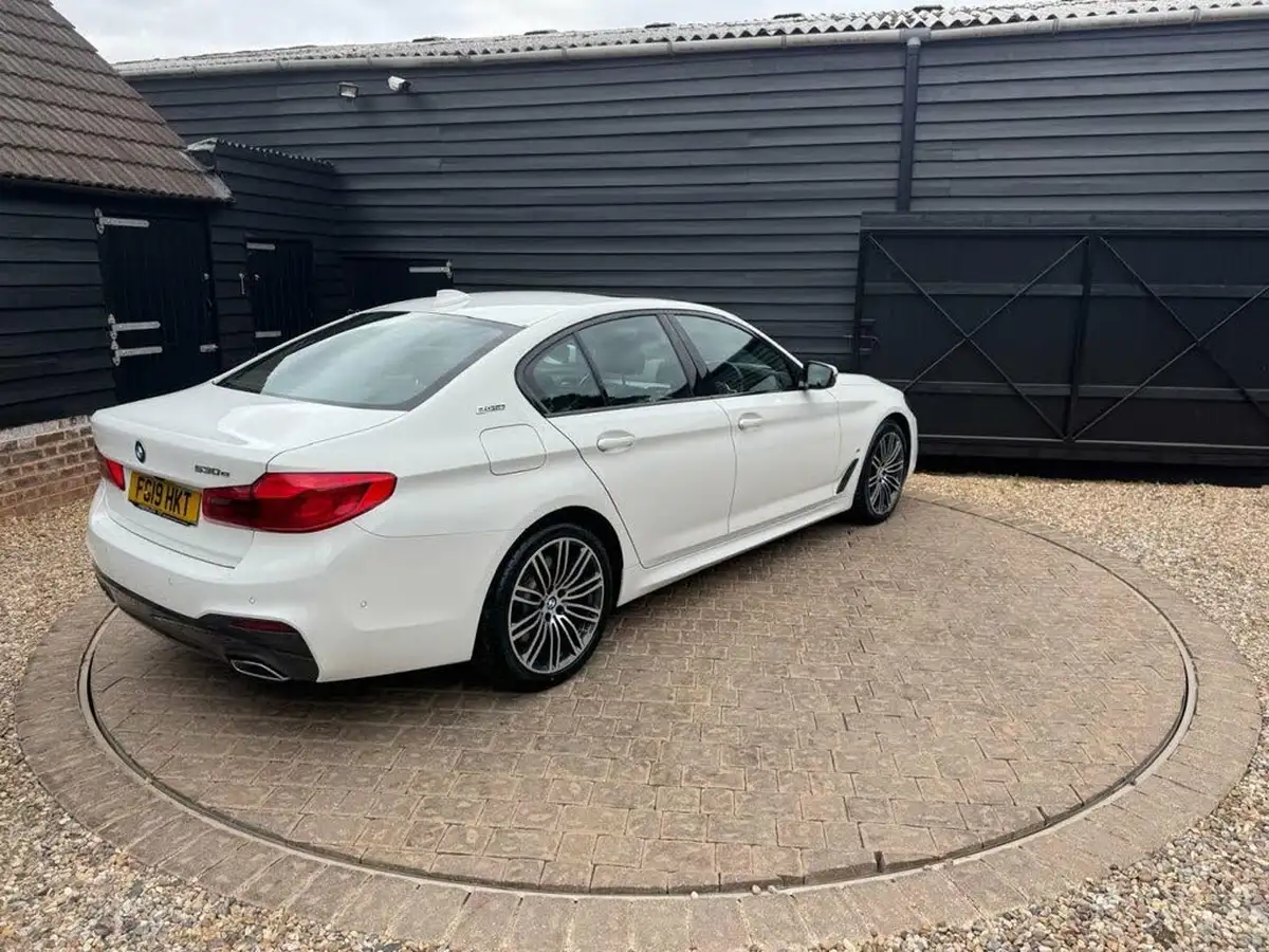 2019-bmw-5-series-20-530e-m-sport-auto-big-21