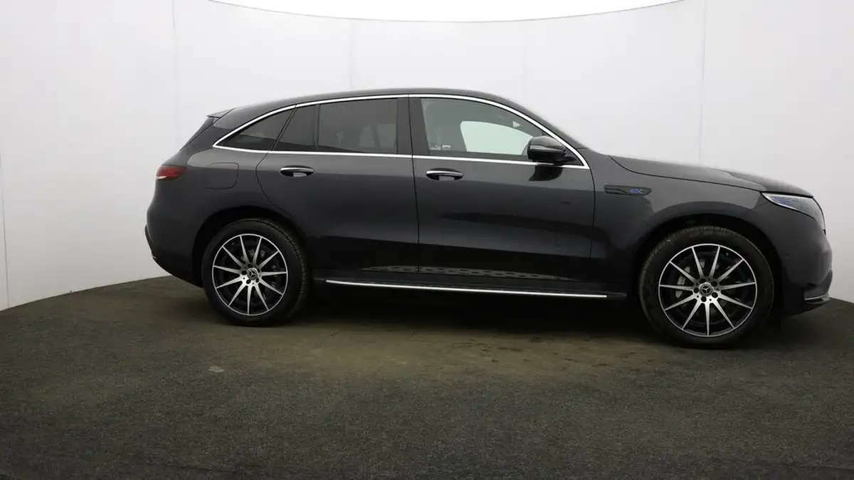 2020-mercedes-benz-eqc-e-eqc-400-amg-line-big-42