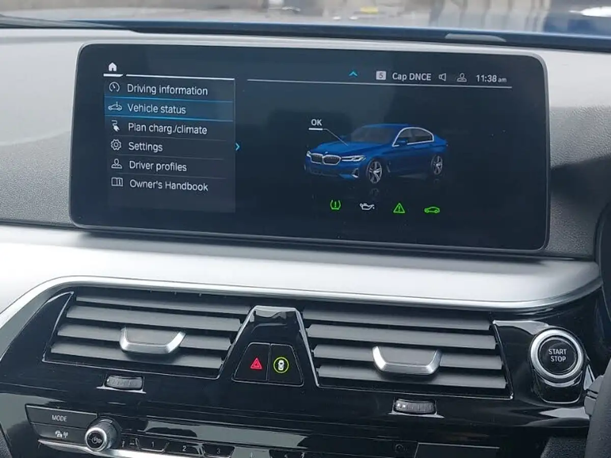 2021-bmw-5-series-20-530e-se-saloon-4d-big-14