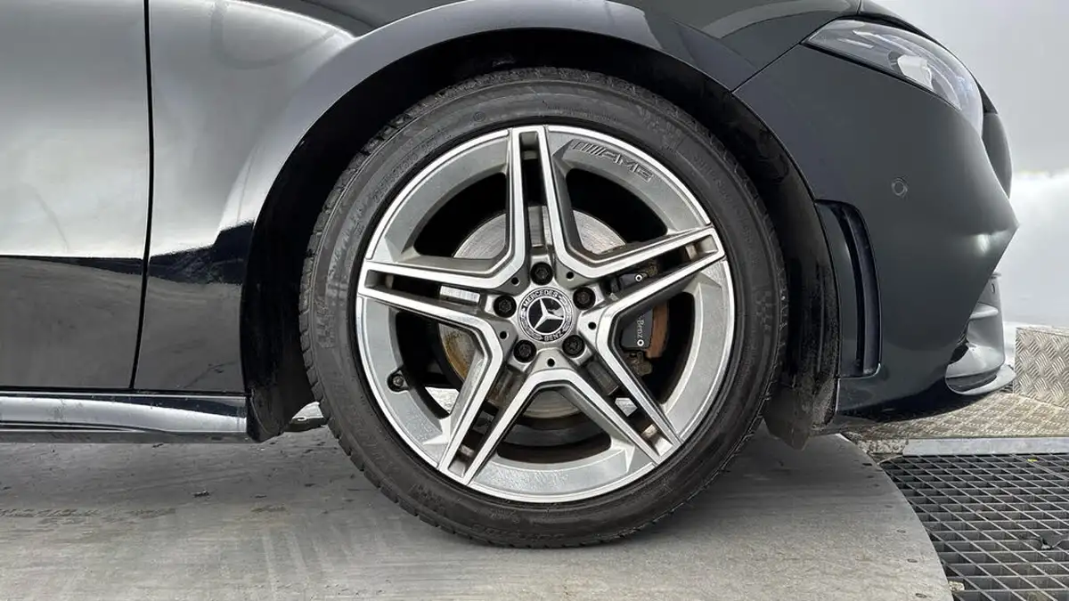 2019-mercedes-benz-a-class-13-a180-amg-line-executive-hatchback-5d-7g-dct-big-27